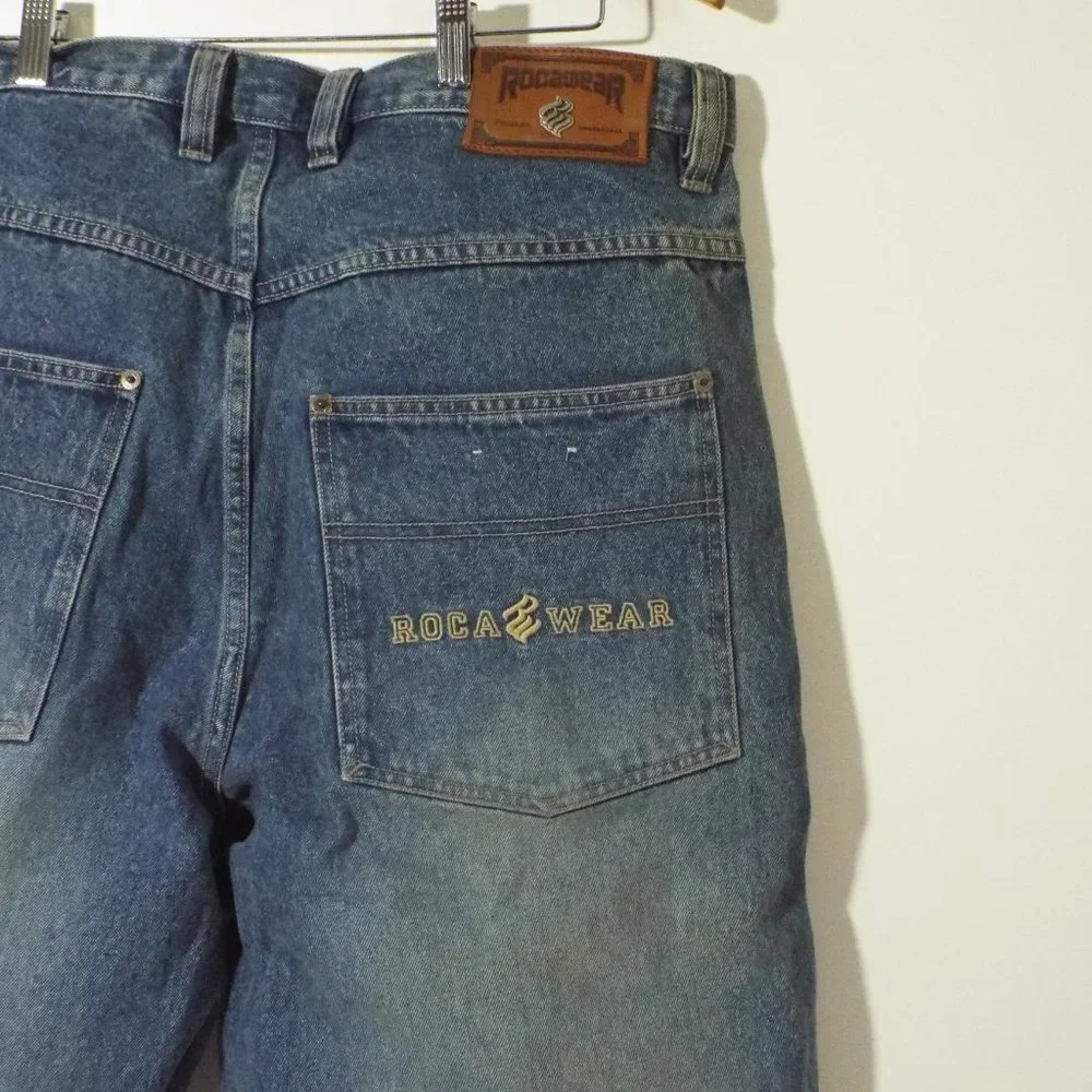 Vintage Roca Wear Men's Baggy fit shorts shorts size 36 - Picture 3 of 8